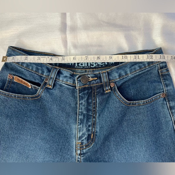 Vintage Wrangler Authentic Western Jeans – Made in USA (Greensboro, NC)|Size 28 - Picture 8 of 17